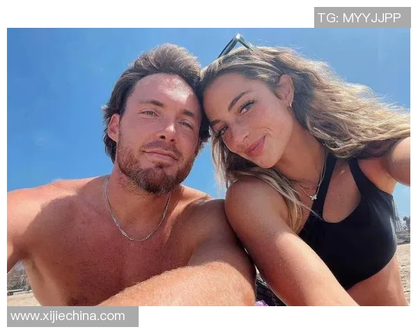 国外足球明星的女友们各具魅力她们的爱情故事让人羡慕不已